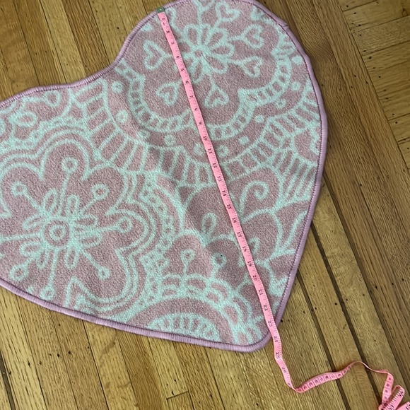 2 small carpets - Picture 8 of 8